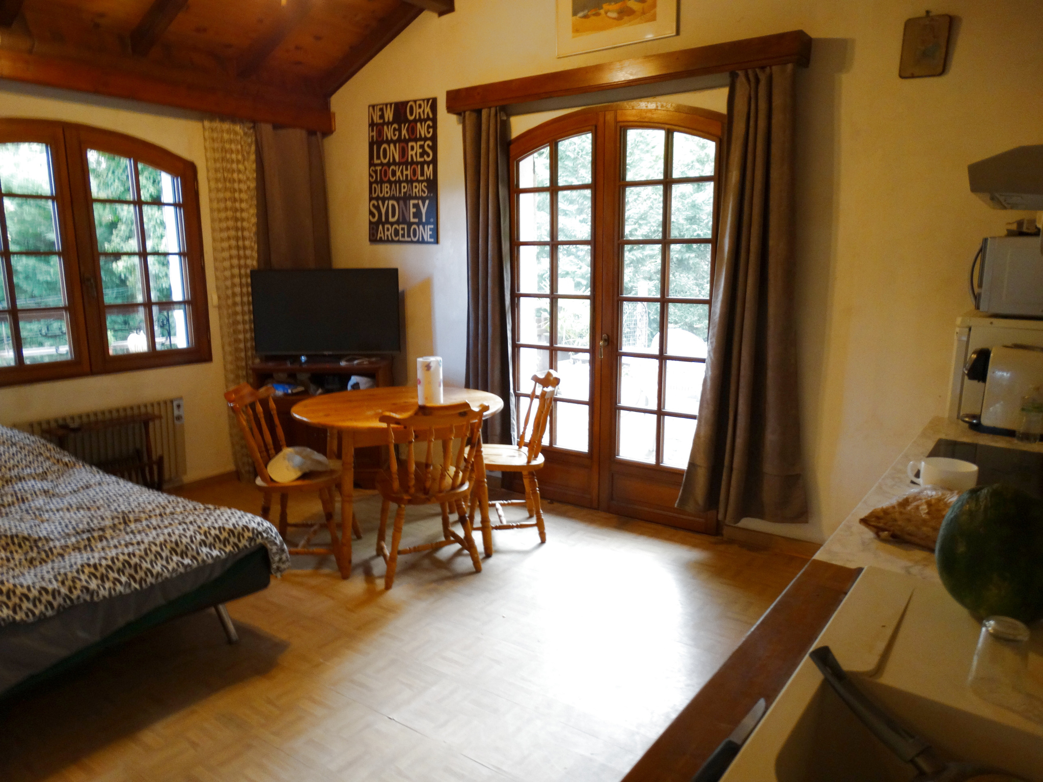VENTE - Local - Taluyers (69440) - 995000 €