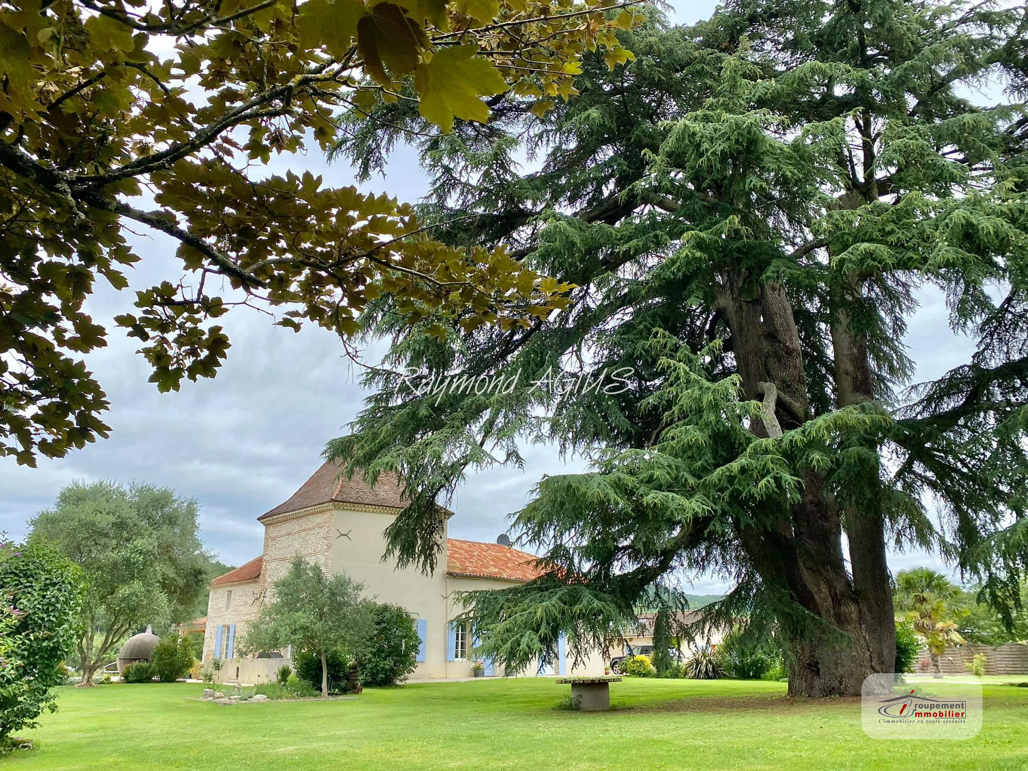 VENTE DE PRESTIGE - Maison/villa - Castelmoron-sur-Lot (47260) - 1162600 €