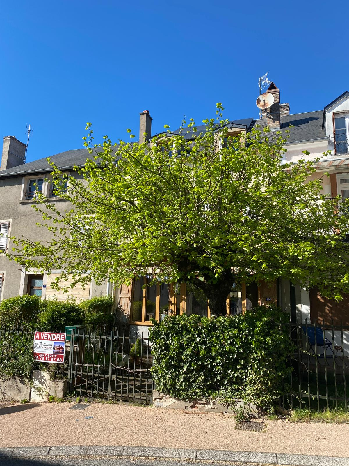 VENTE - Maison/villa - Saint-Honoré-les-Bains (58360) - 130000 €