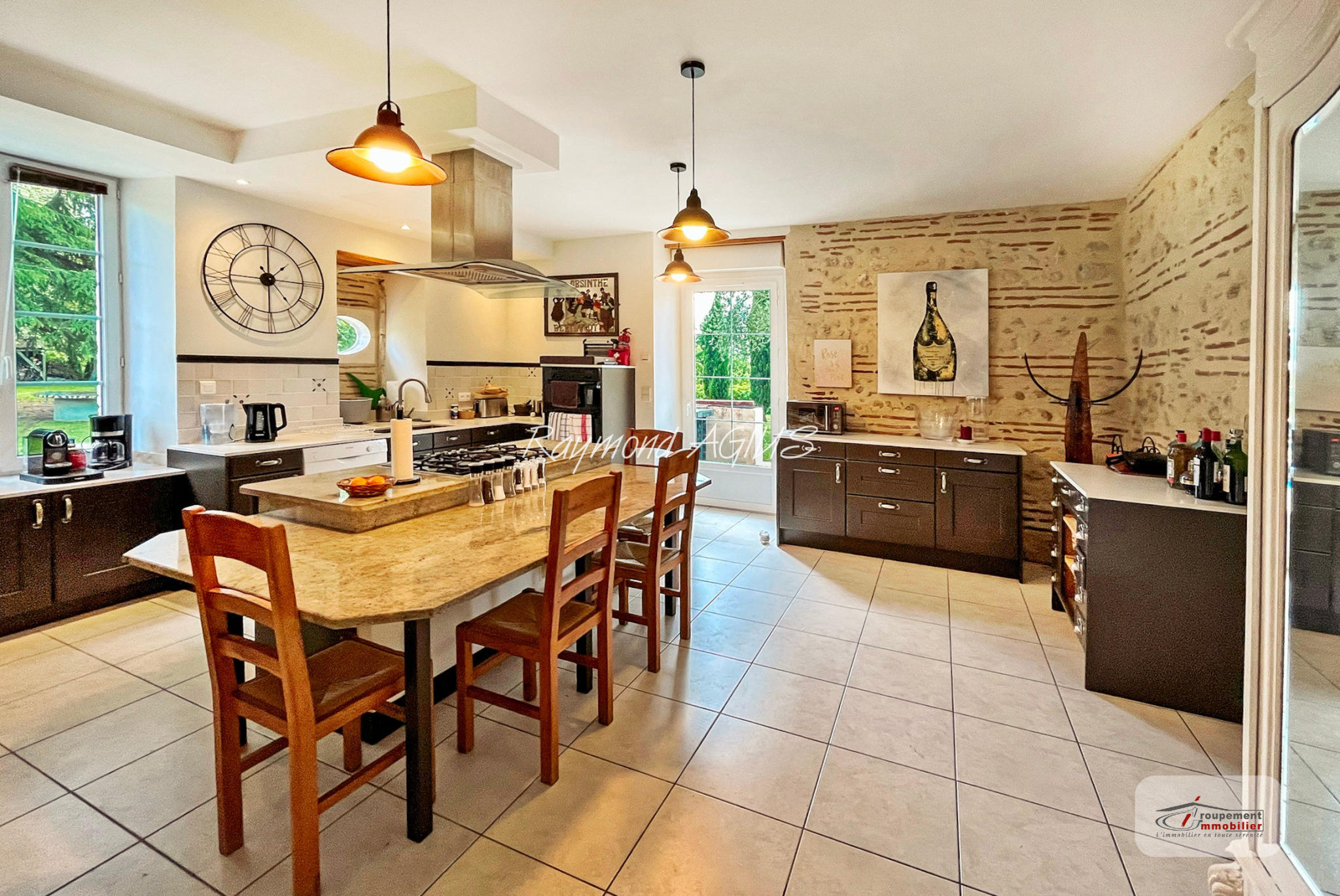 VENTE DE PRESTIGE - Maison/villa - Castelmoron-sur-Lot (47260) - 1162600 €