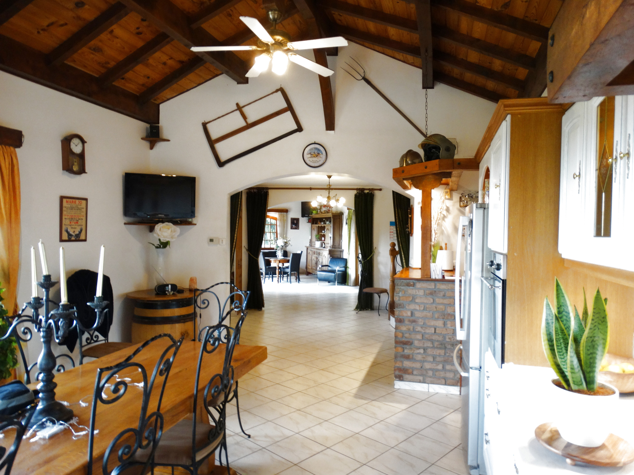 VENTE - Local - Taluyers (69440) - 995000 €