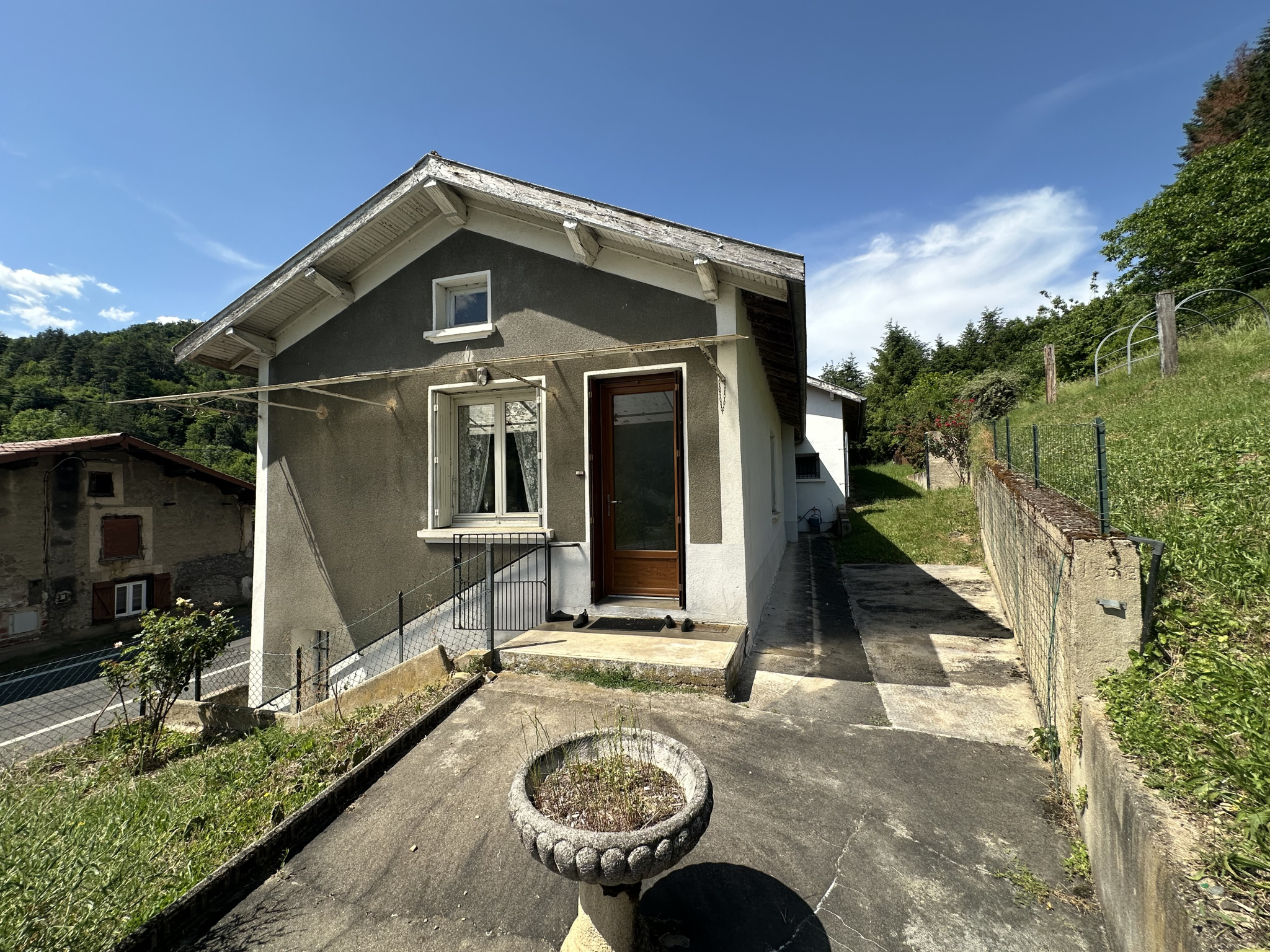 VENTE - Maison/villa - Boën-sur-Lignon (42130) - 128000 €