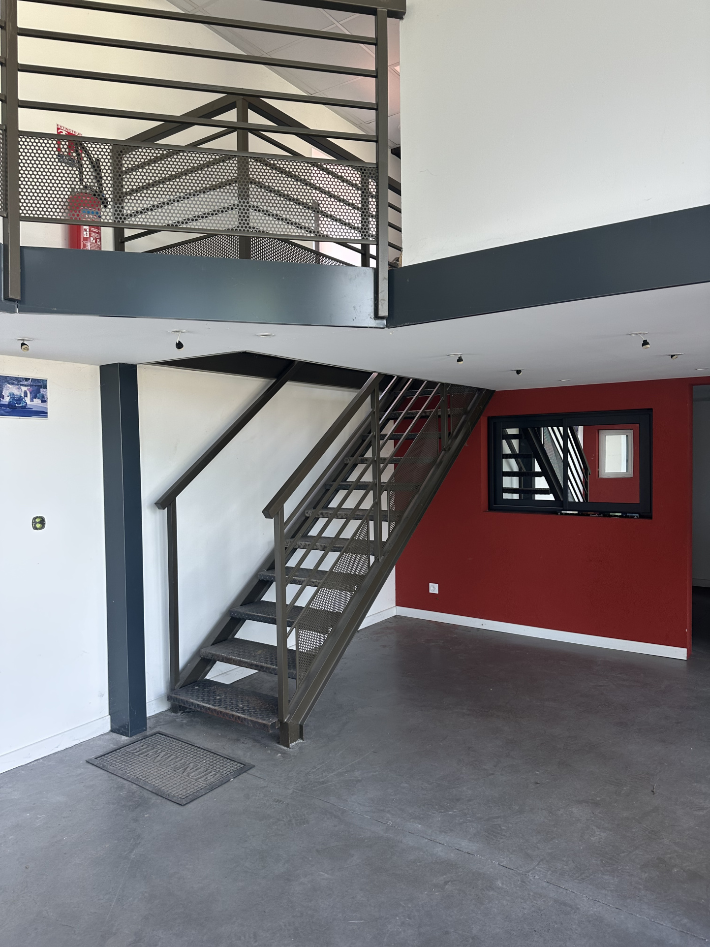 VENTE - Local - Feurs (42110) - 238000 €