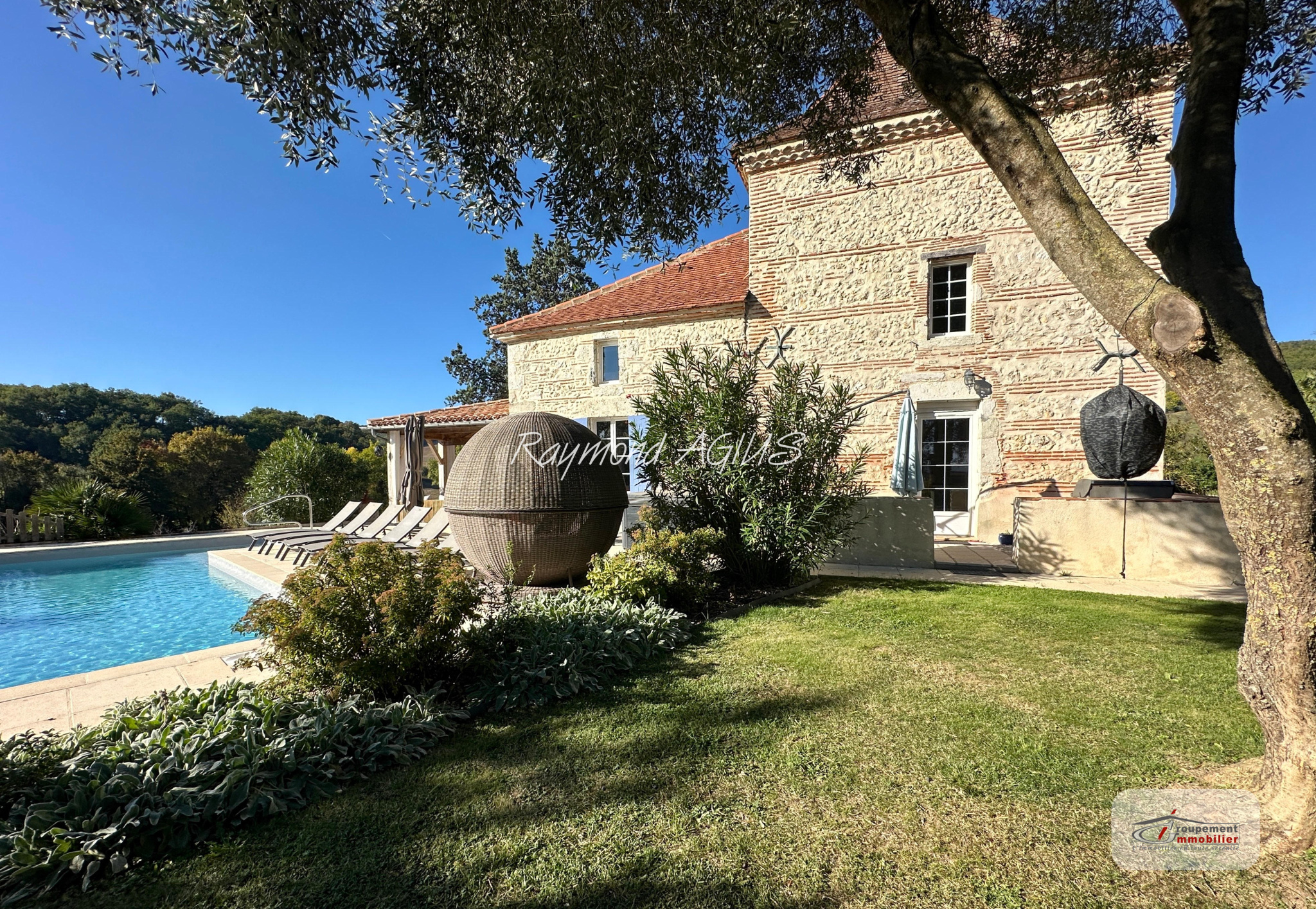 VENTE DE PRESTIGE - Maison/villa - Castelmoron-sur-Lot (47260) - 1162600 €
