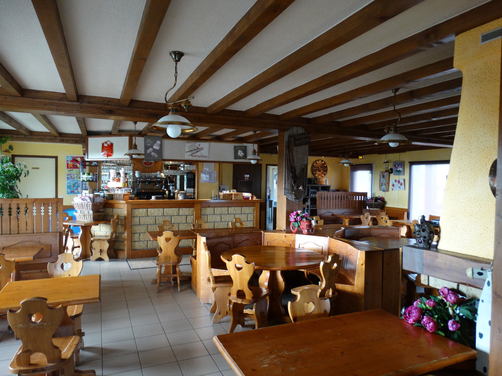 VENTE - Local - Thélis-la-Combe (42220) - 899000 €
