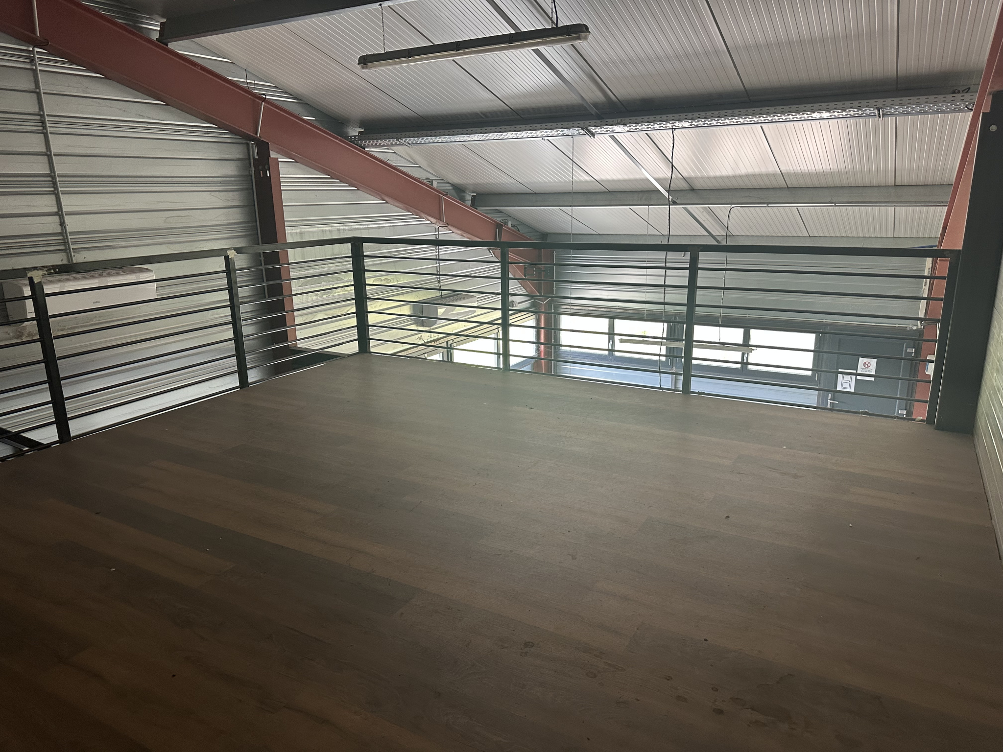 VENTE - Local - Feurs (42110) - 625000 €