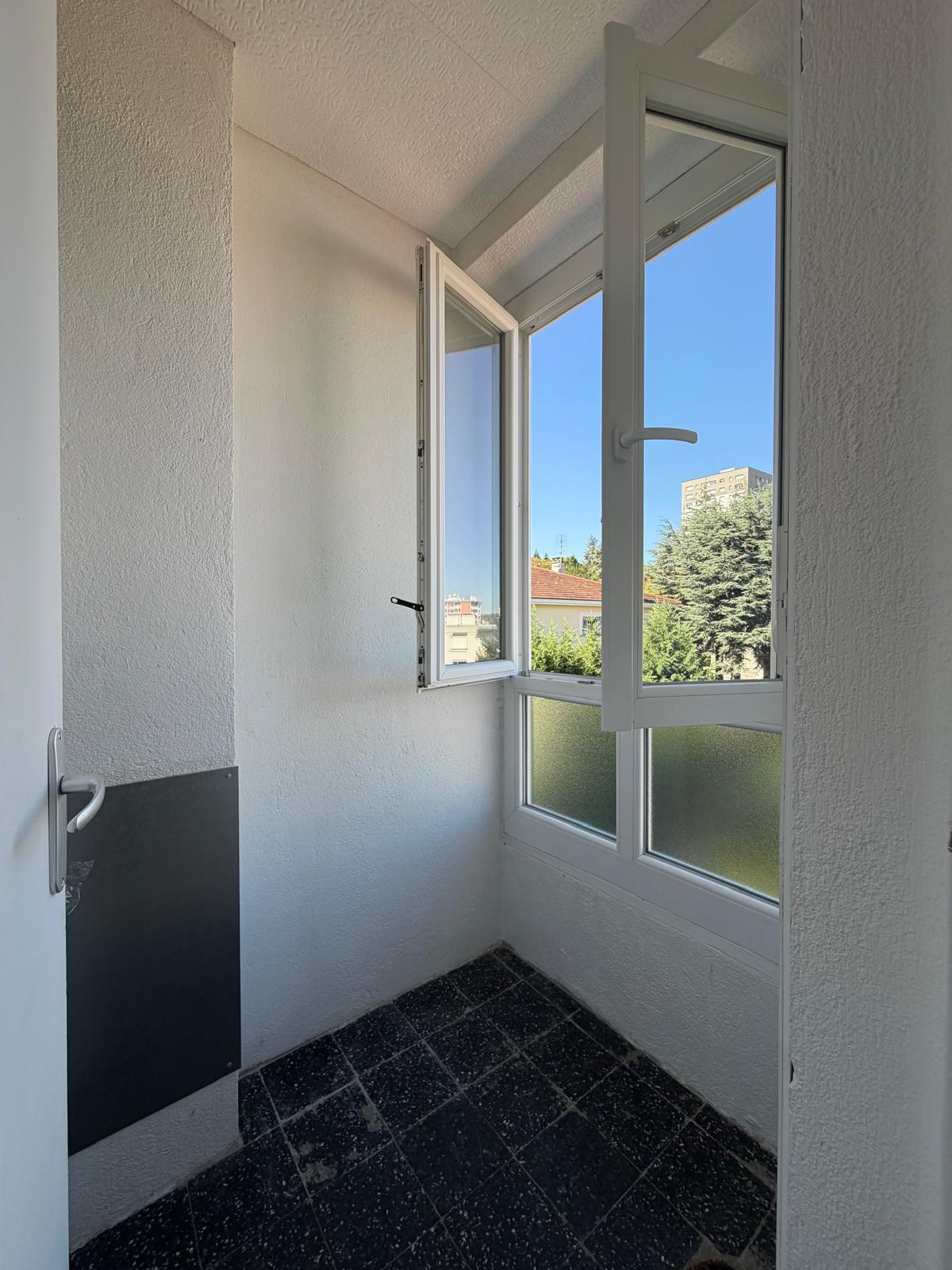 VENTE - Appartement - Saint-Étienne (42100) - 65000 €