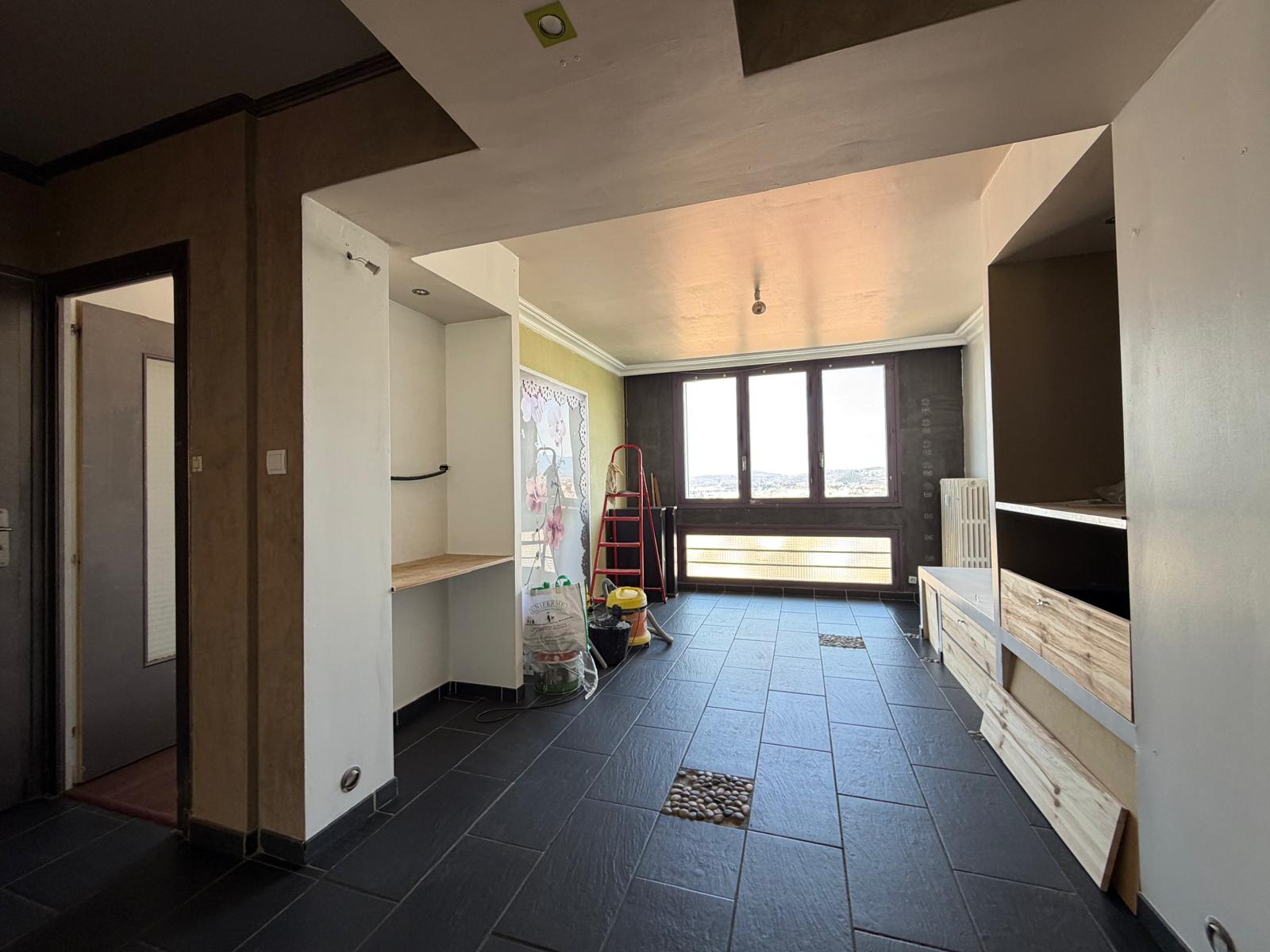 VENTE - Appartement - Saint-Étienne (42000) - 65000 €