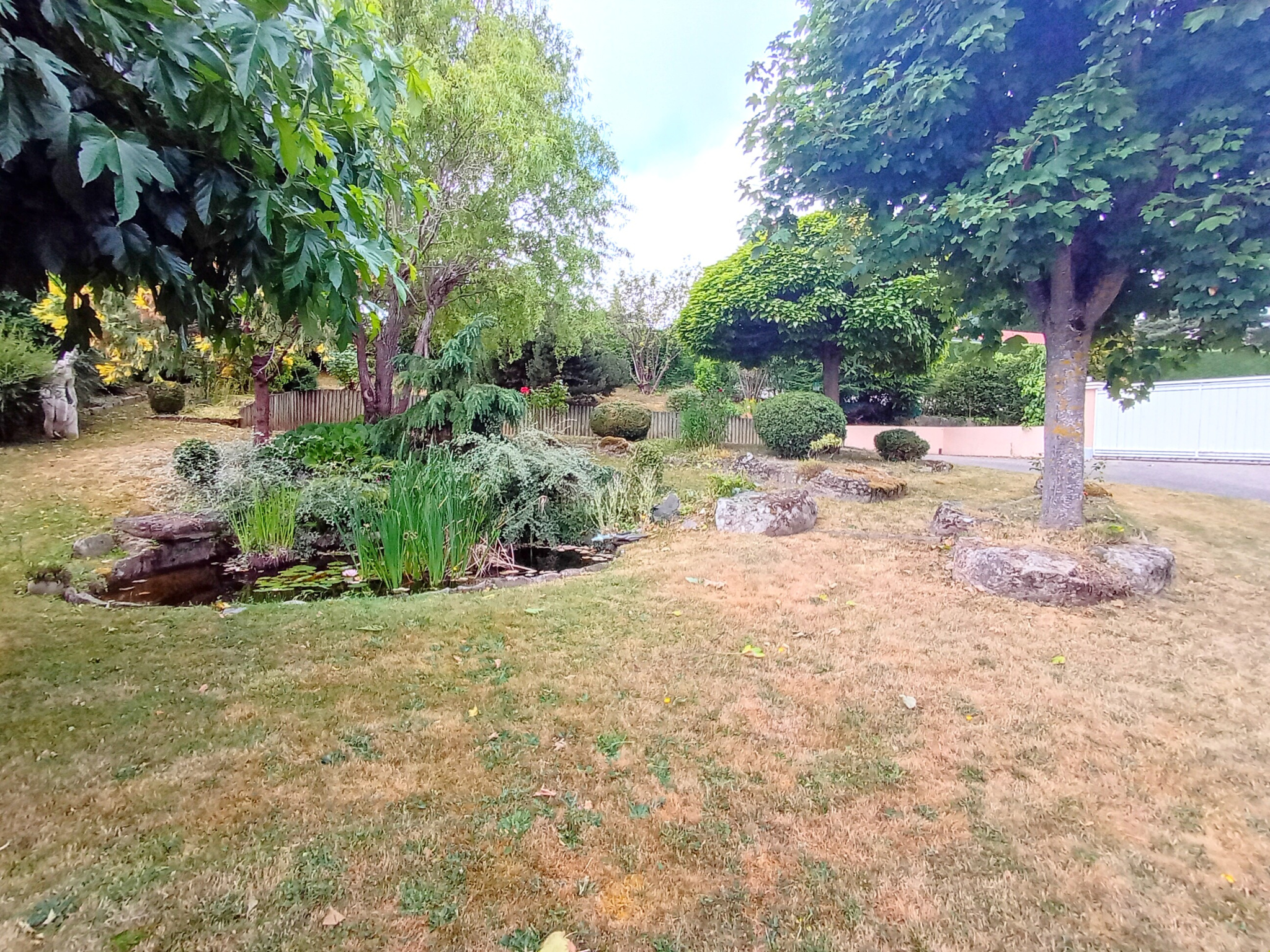 VENTE - Maison/villa - Saint-Genest-Lerpt (42530) - 480000 €