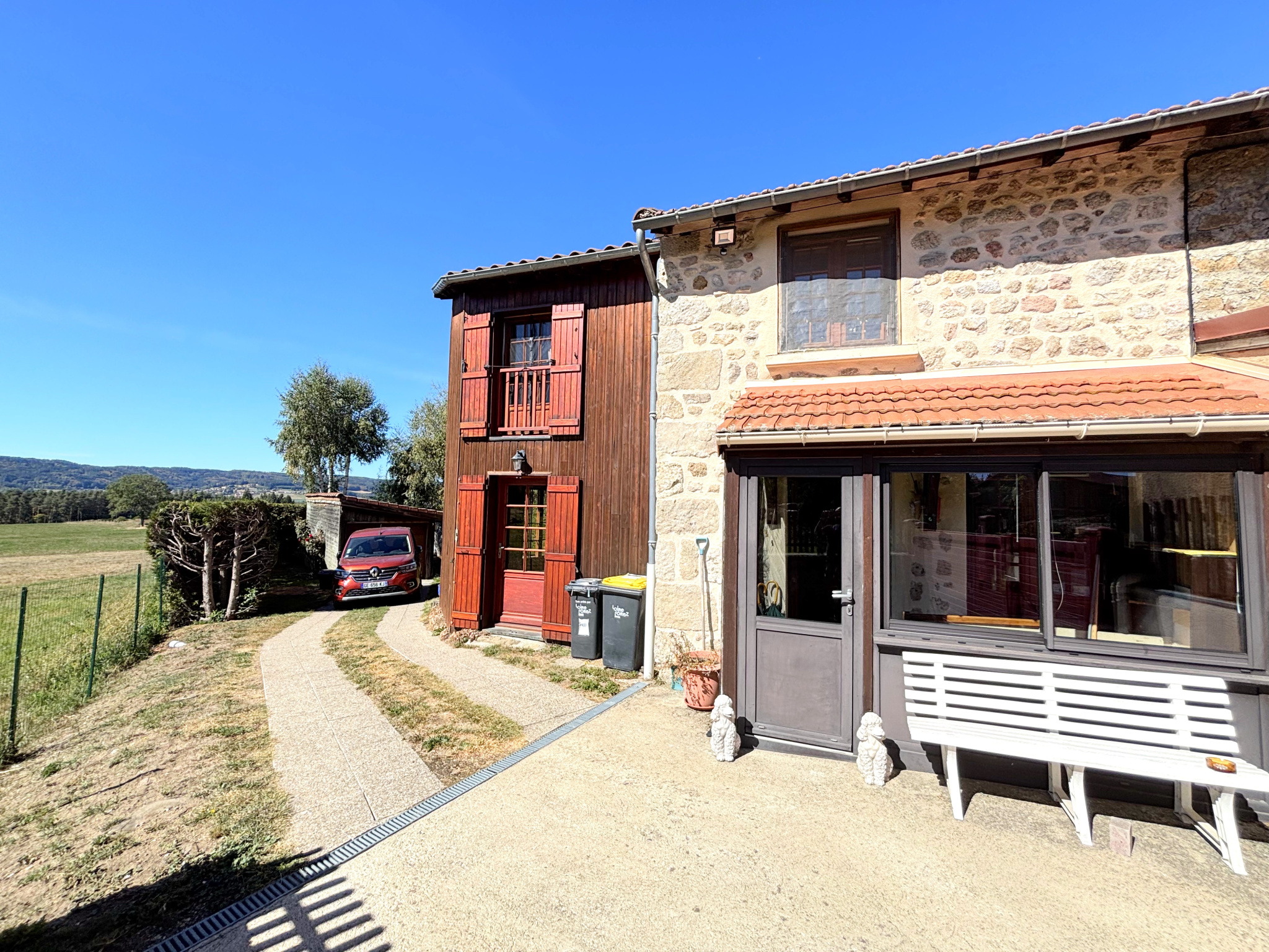 VENTE - Maison/villa - Usson-en-Forez (42550) - 149000 €