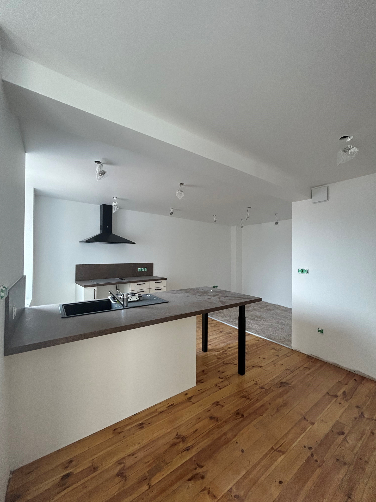 LOCATION - Appartement - Sorbiers (42290) - 670 €