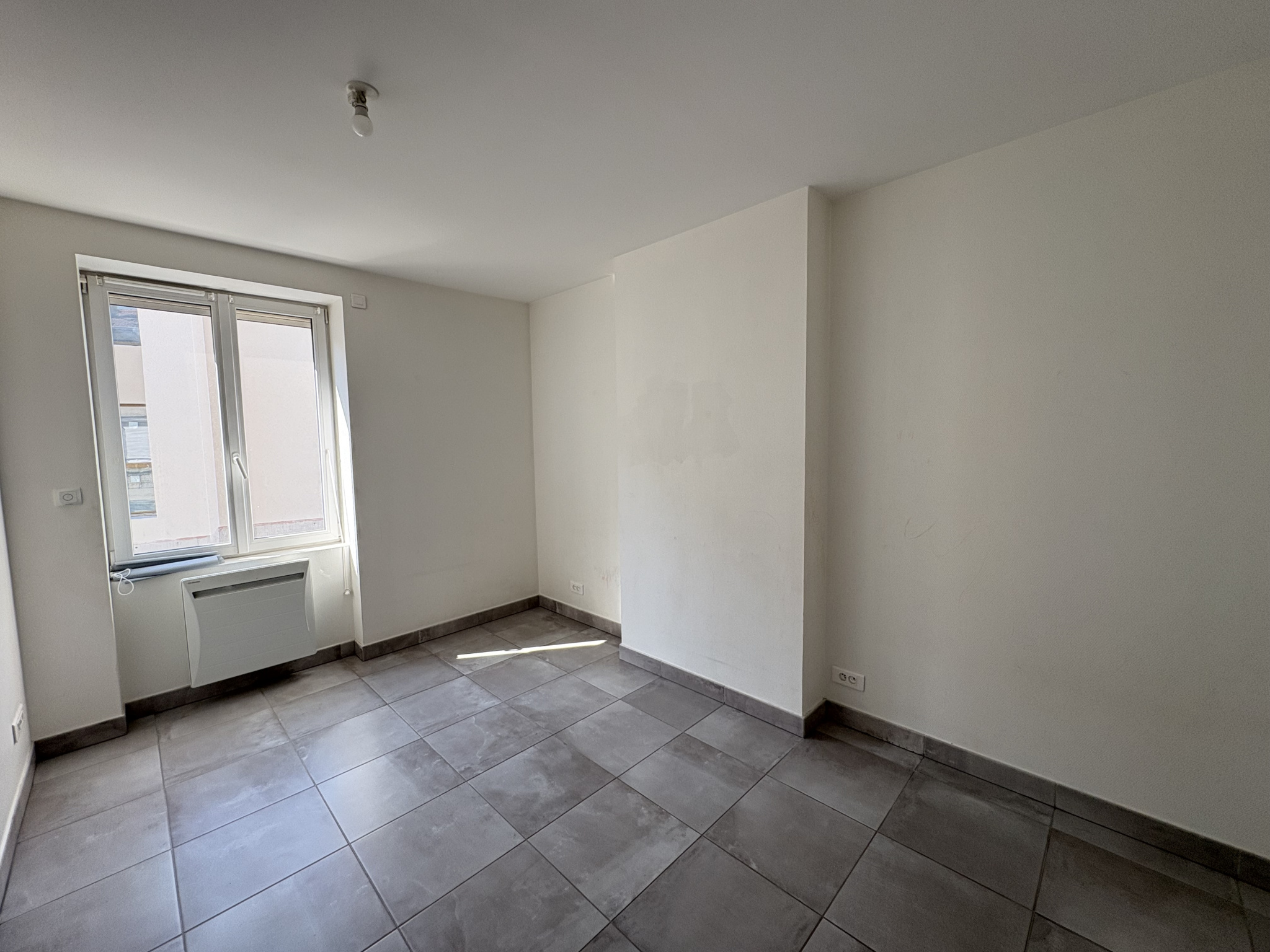 LOCATION - Appartement - Saint-Jean-Bonnefonds (42650) - 795 €