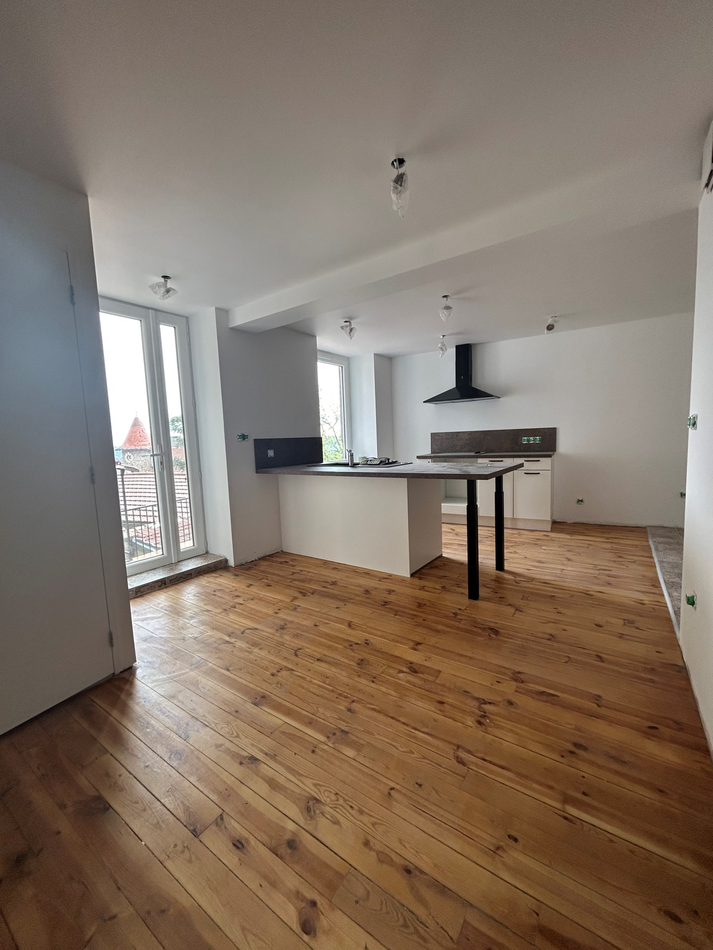 LOCATION - Appartement - Sorbiers (42290) - 670 €