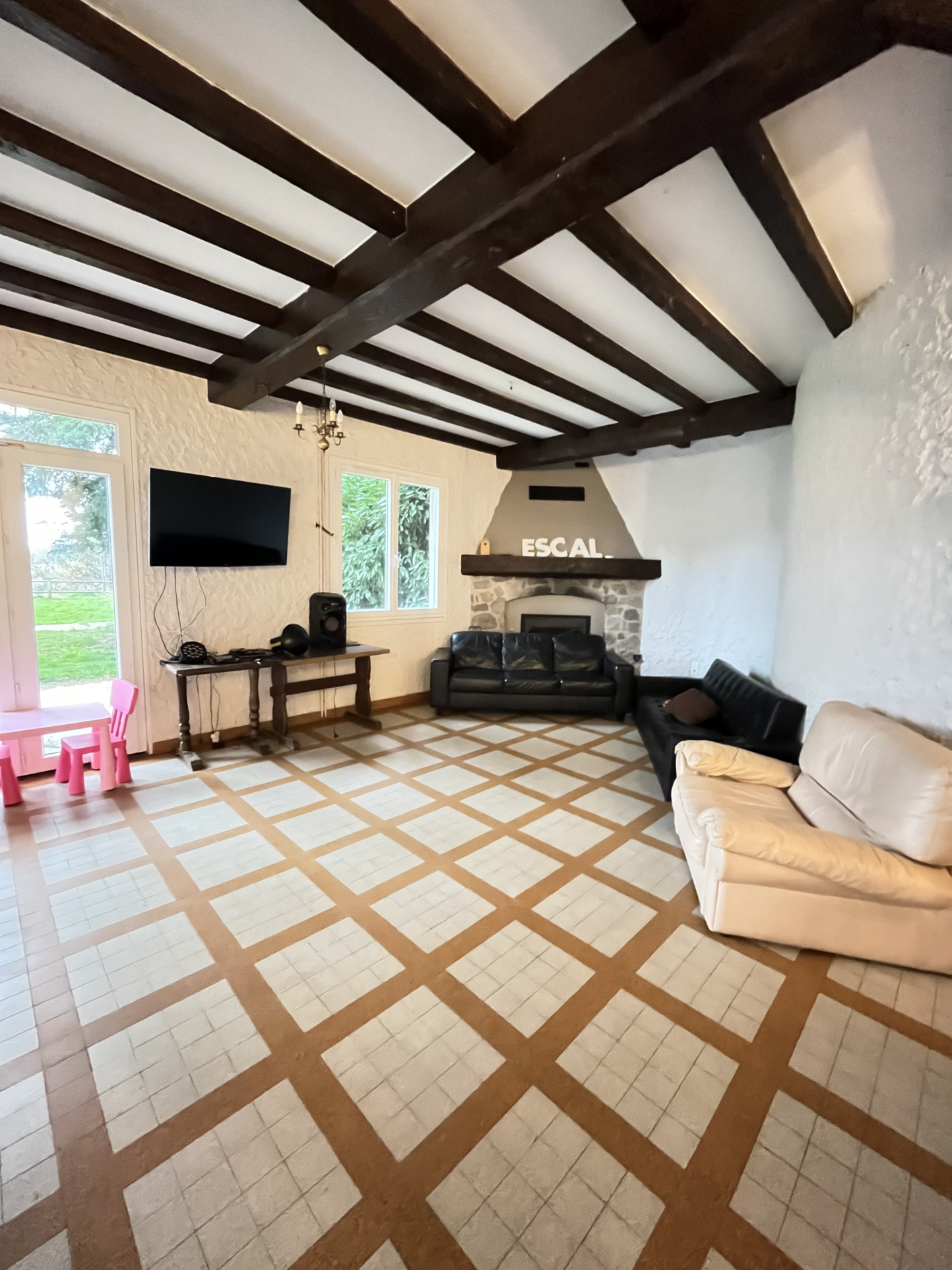 VENTE - Local - Riotord (43220) - 399000 €