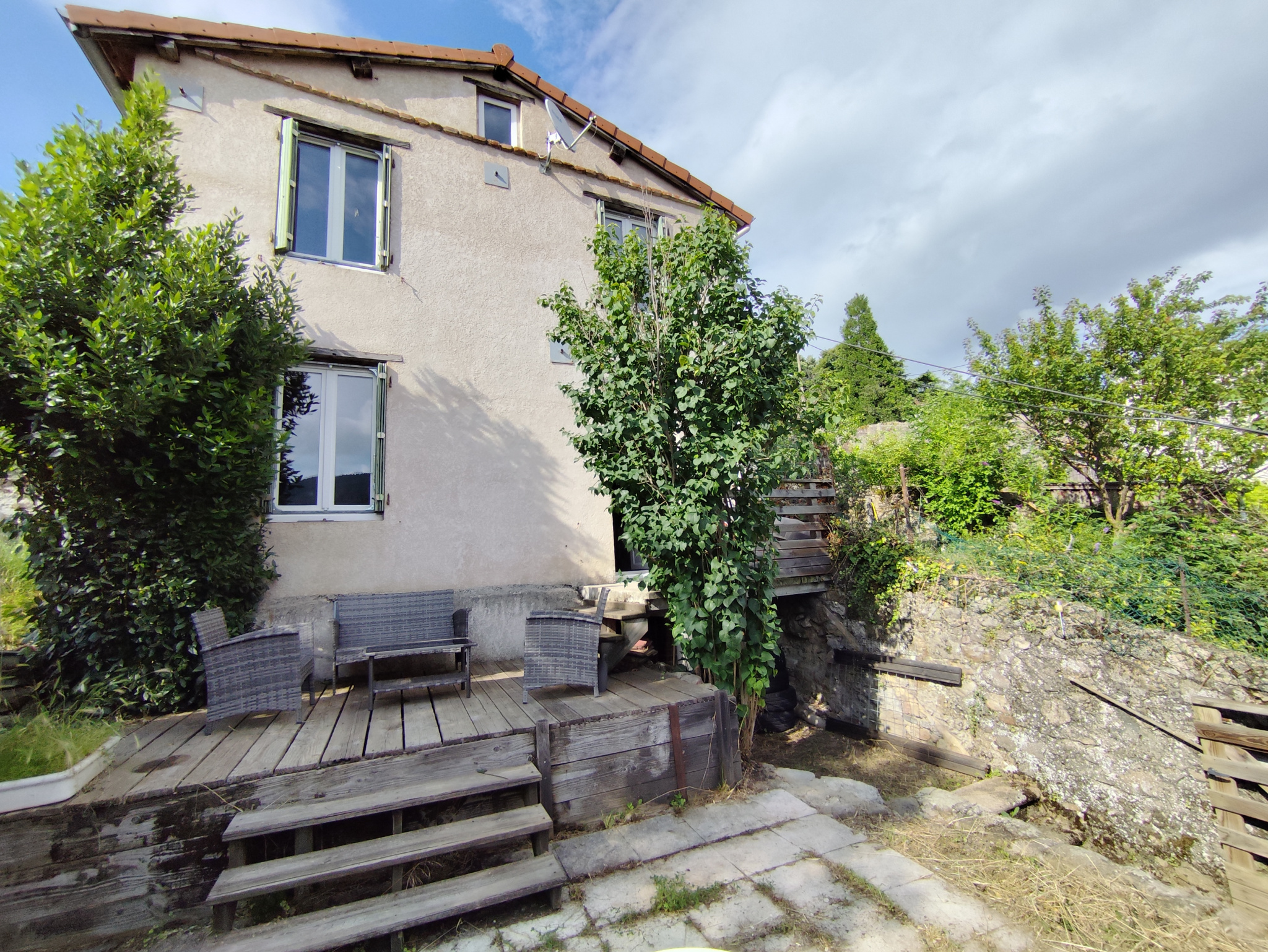 VENTE - Maison/villa - Bourg-Argental (42220) - 118000 €