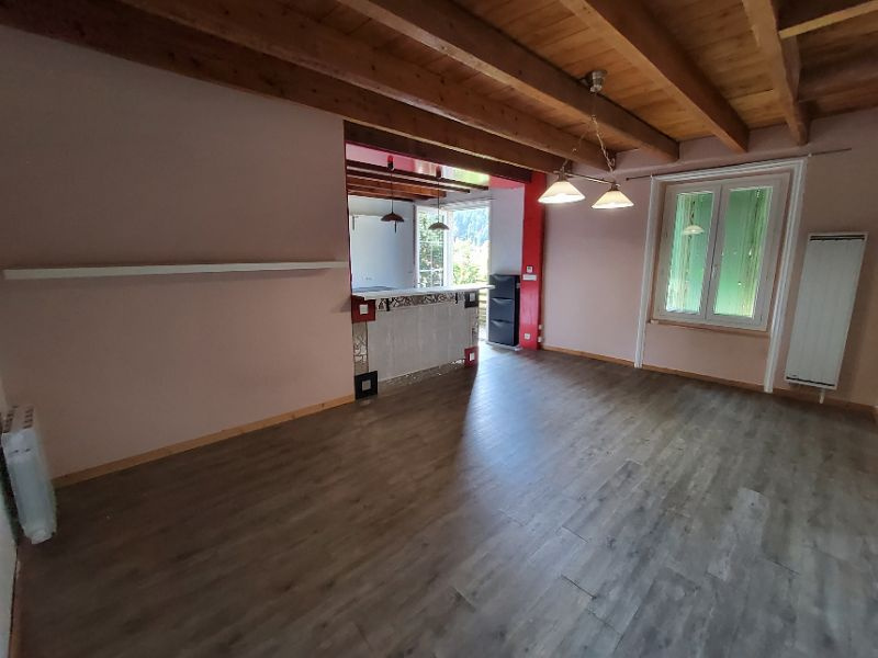 VENTE - Maison/villa - Bourg-Argental (42220) - 118000 €