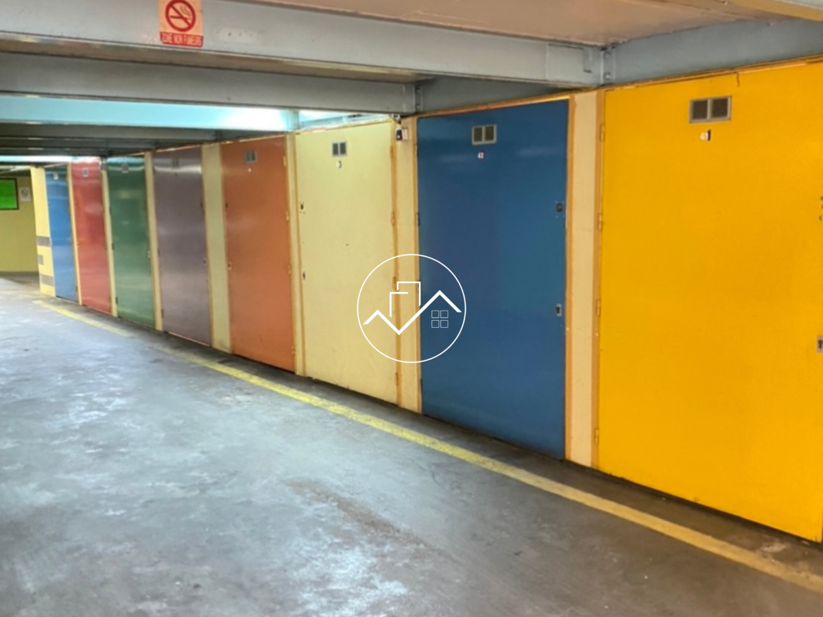 VENTE - Parking/box - Saint-Étienne (42100) - 95000 €