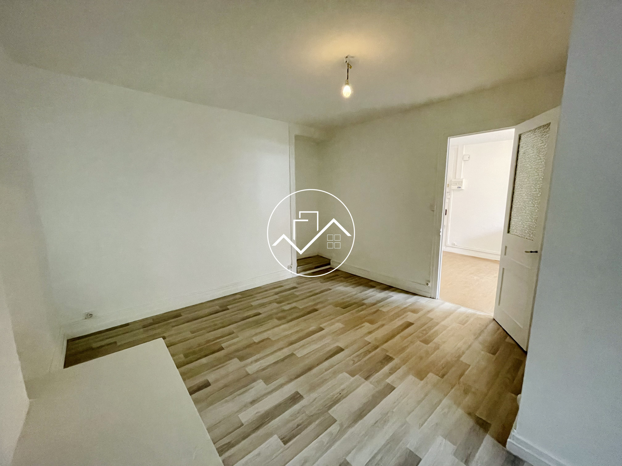 LOCATION - Appartement - Saint-Étienne (42000) - 350 €