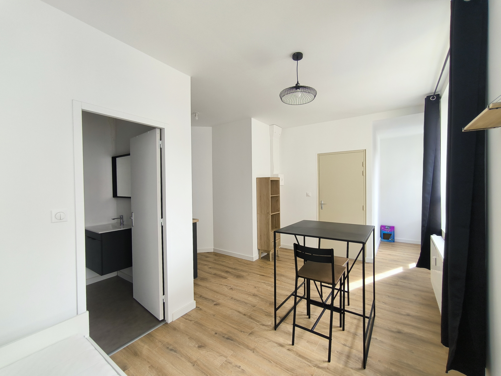 LOCATION - Appartement - Saint-Étienne (42000) - 399 €