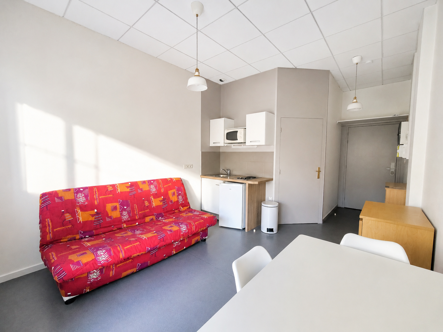 LOCATION - Appartement - Saint-Étienne (42100) - 390 €