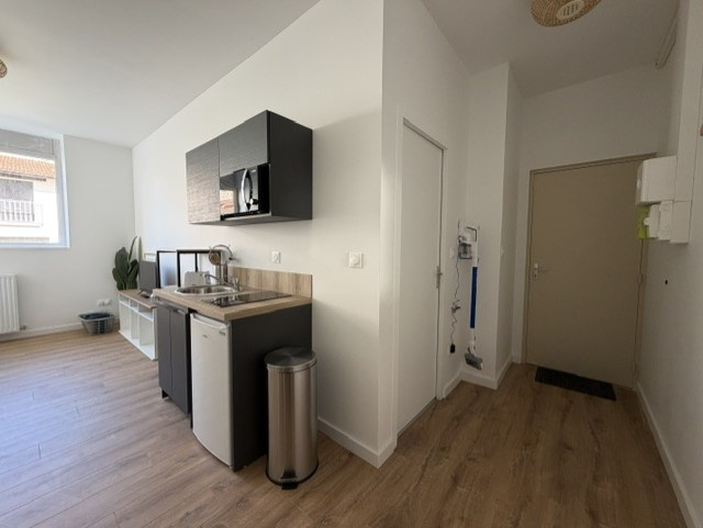 LOCATION - Appartement - Saint-Étienne (42100) - 420 €