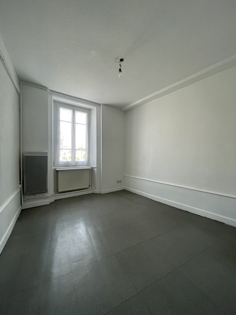 LOCATION - Appartement - Saint-Bonnet-le-Château (42380) - 460 €