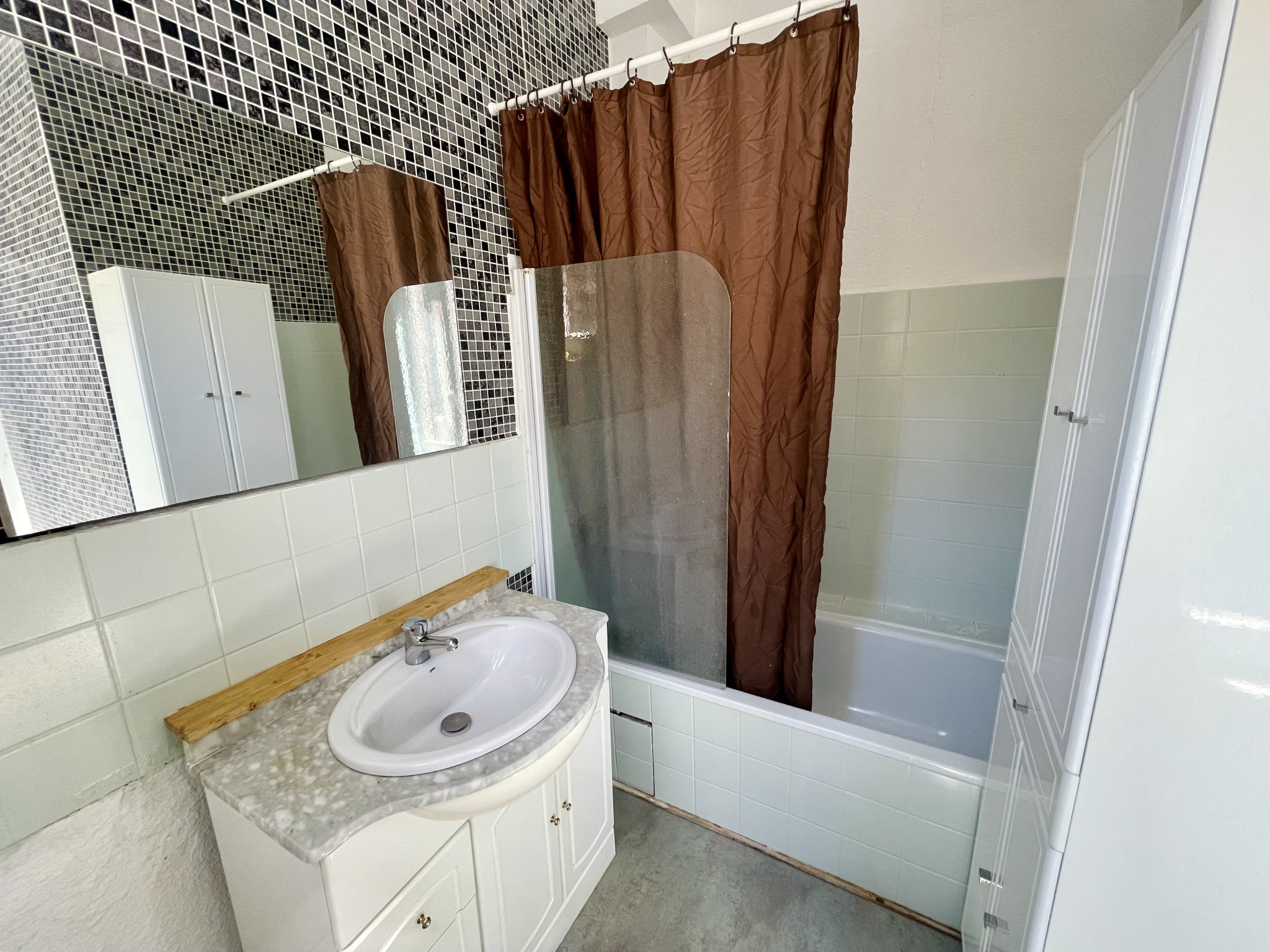 LOCATION - Appartement - Saint-Étienne (42000) - 650 €