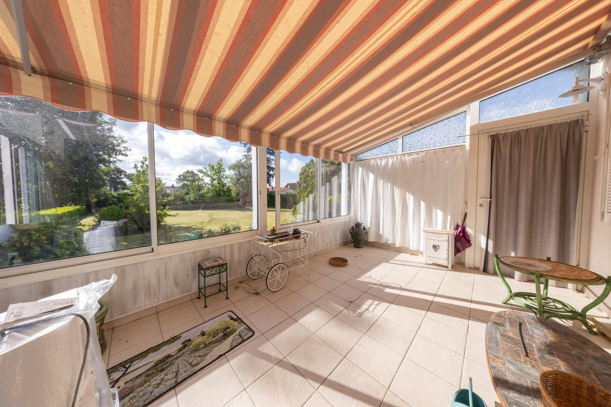 VENTE - Maison/villa - Saint-André-le-Puy (42210) - 349000 €