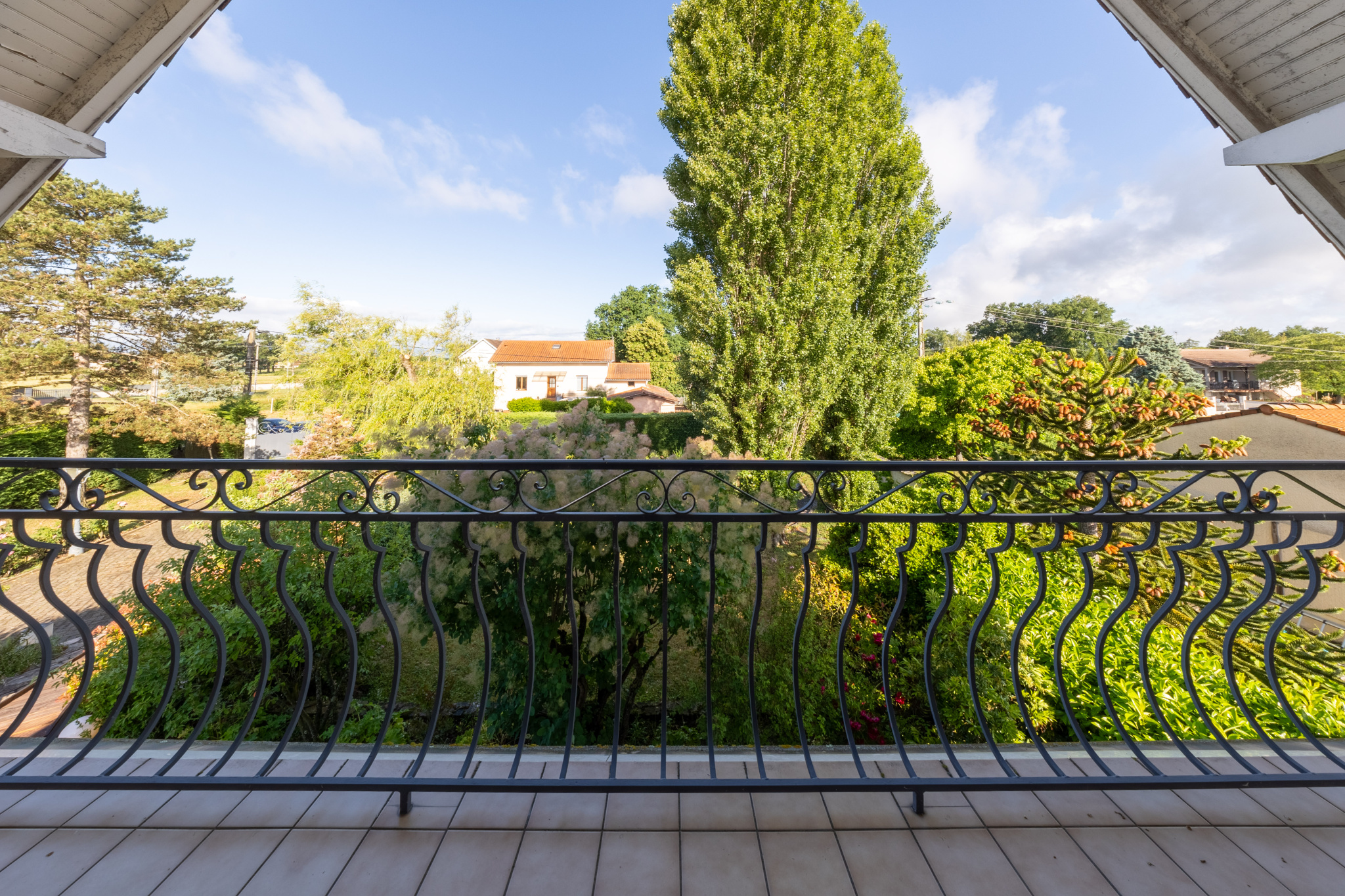 VENTE - Maison/villa - Saint-André-le-Puy (42210) - 349000 €