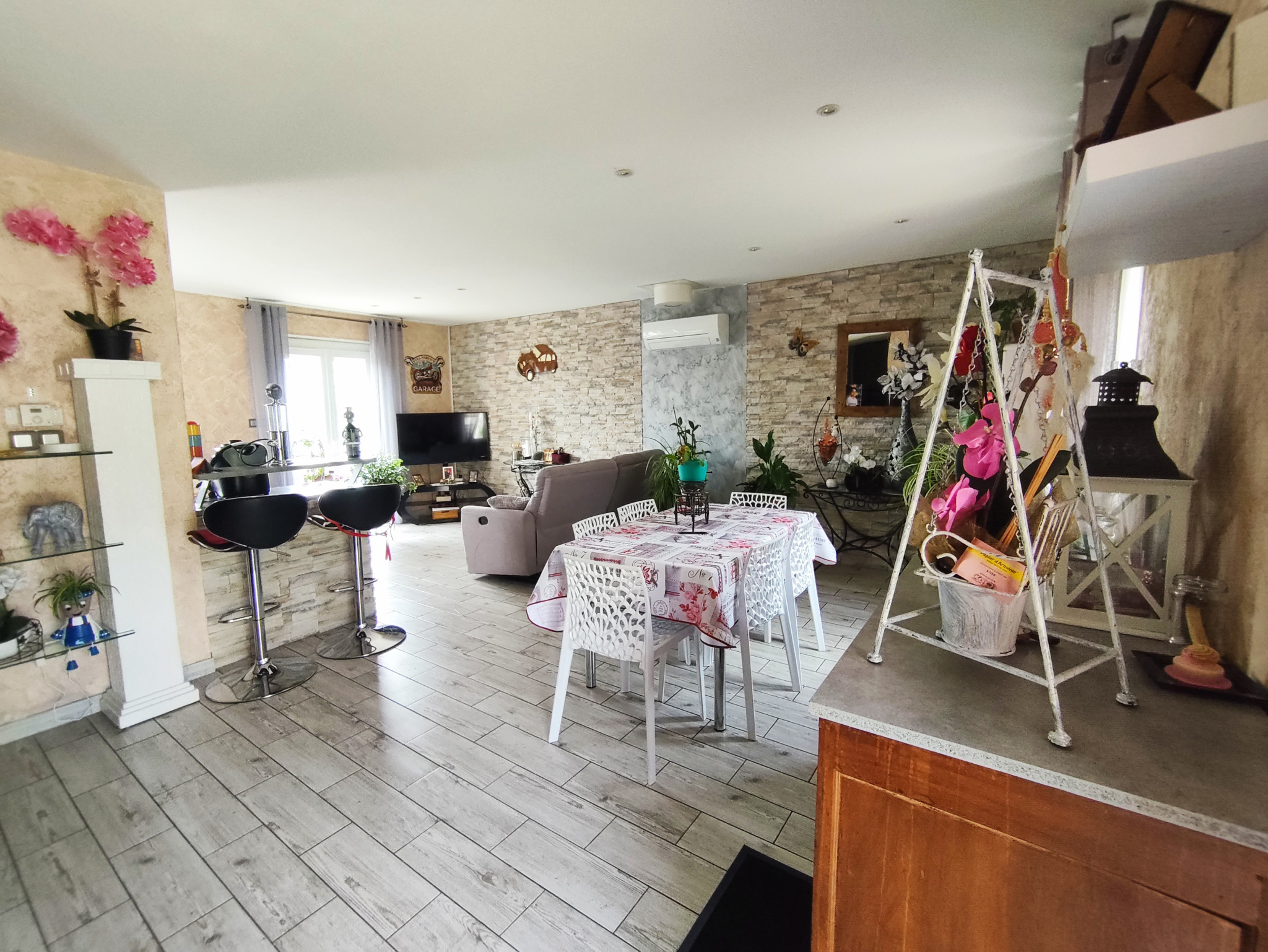 VENTE - Maison/villa - Saint-Joseph (42800) - 272000 €