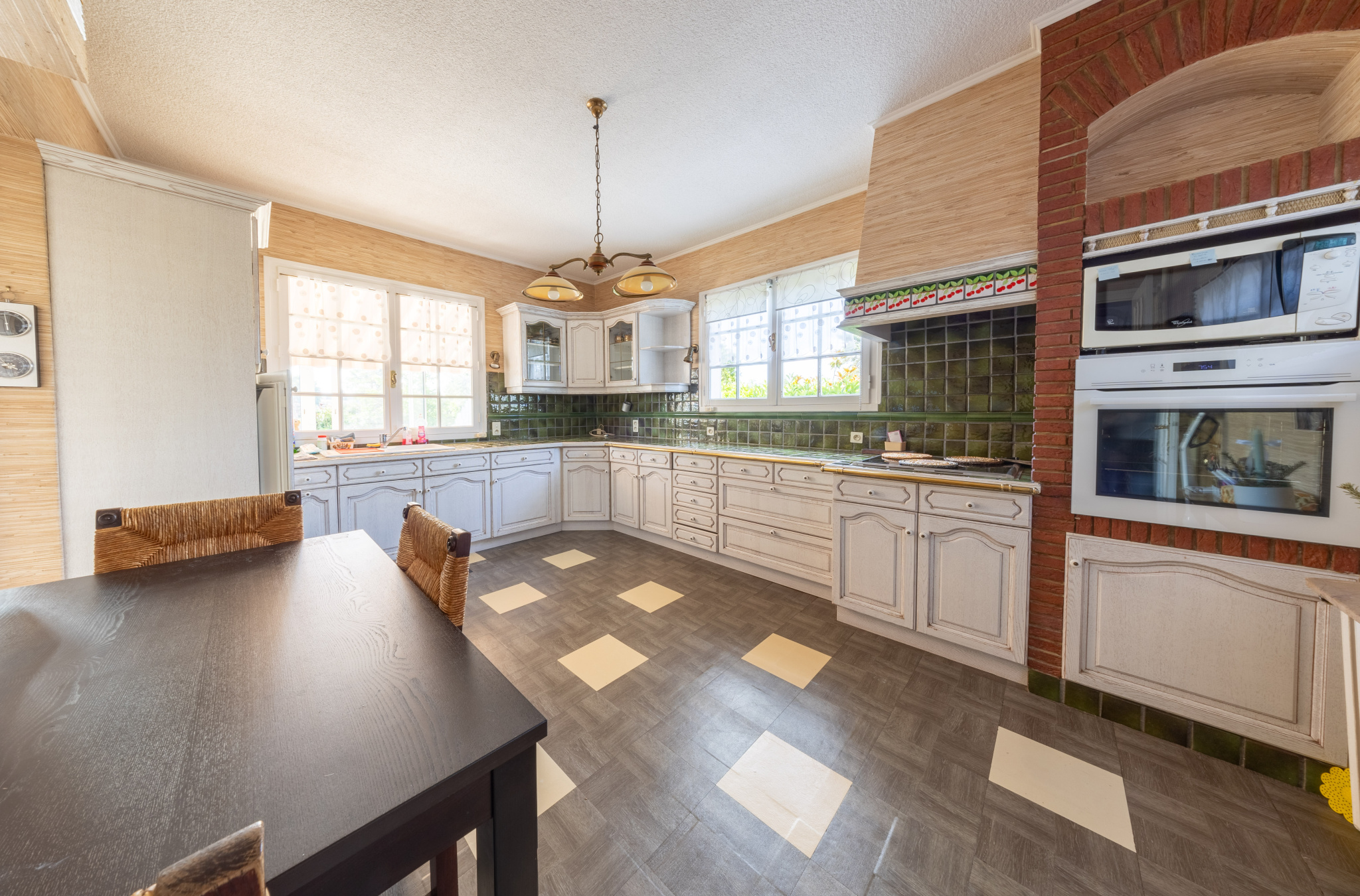 VENTE - Maison/villa - Saint-André-le-Puy (42210) - 349000 €