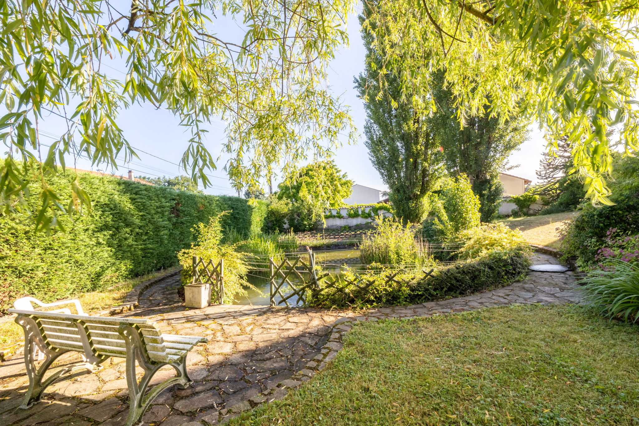 VENTE - Maison/villa - Saint-André-le-Puy (42210) - 349000 €