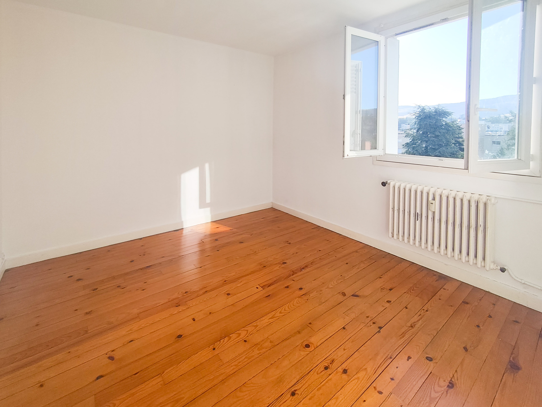 VENTE - Appartement - Saint-Étienne (42100) - 76000 €
