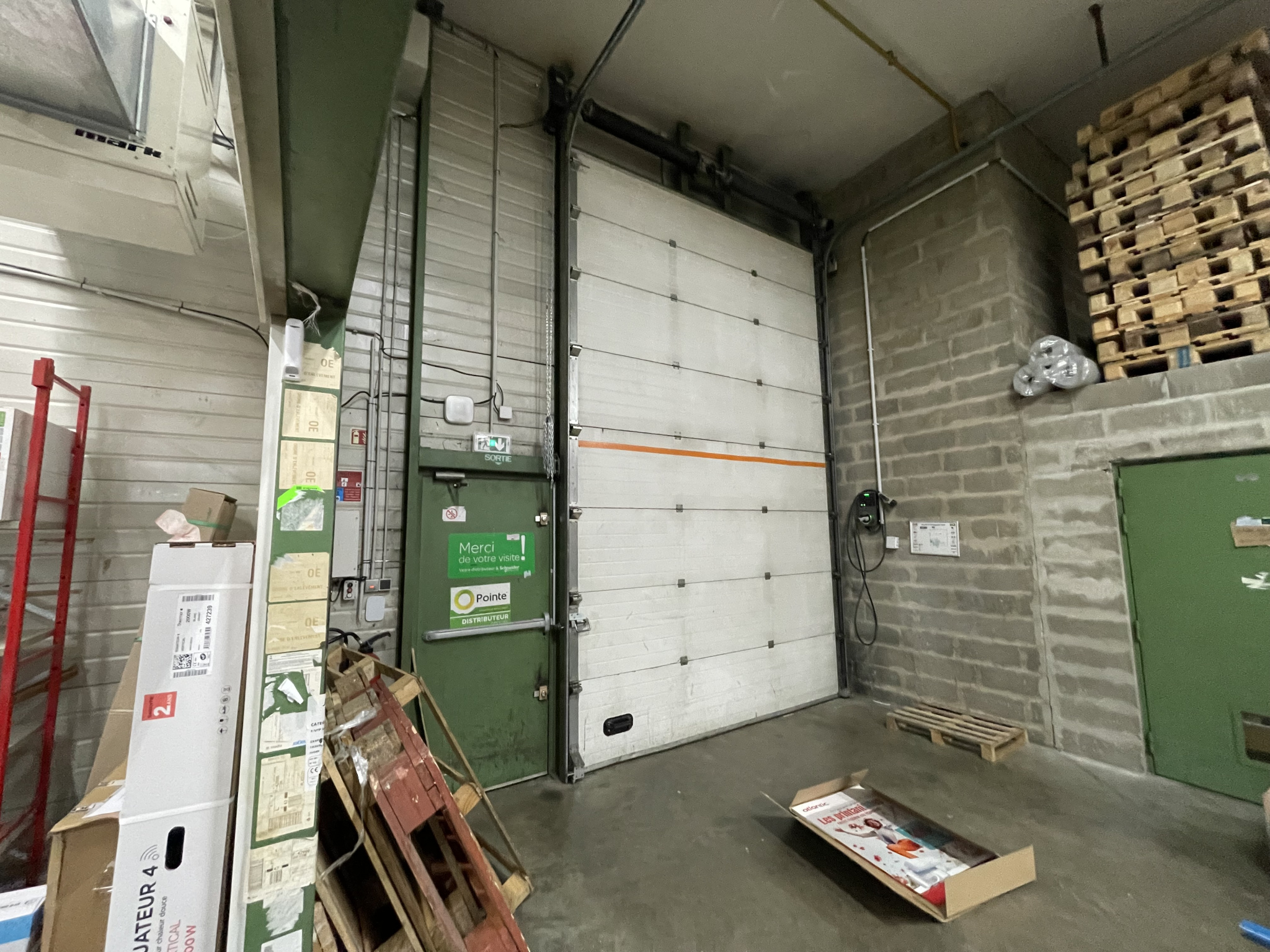 VENTE - Local - Saint-Étienne (42100) - 330000 €