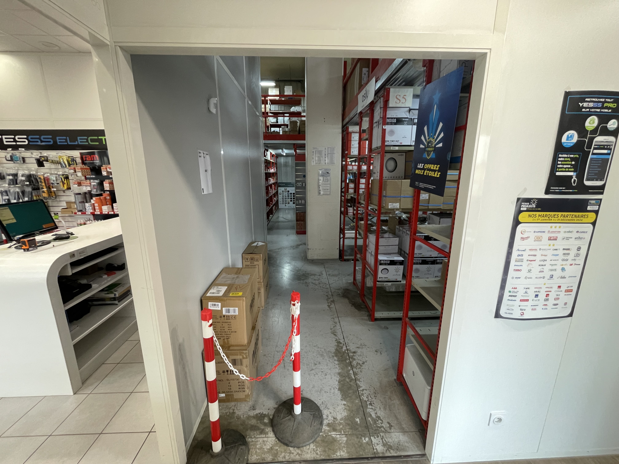 VENTE - Local - Saint-Étienne (42100) - 330000 €