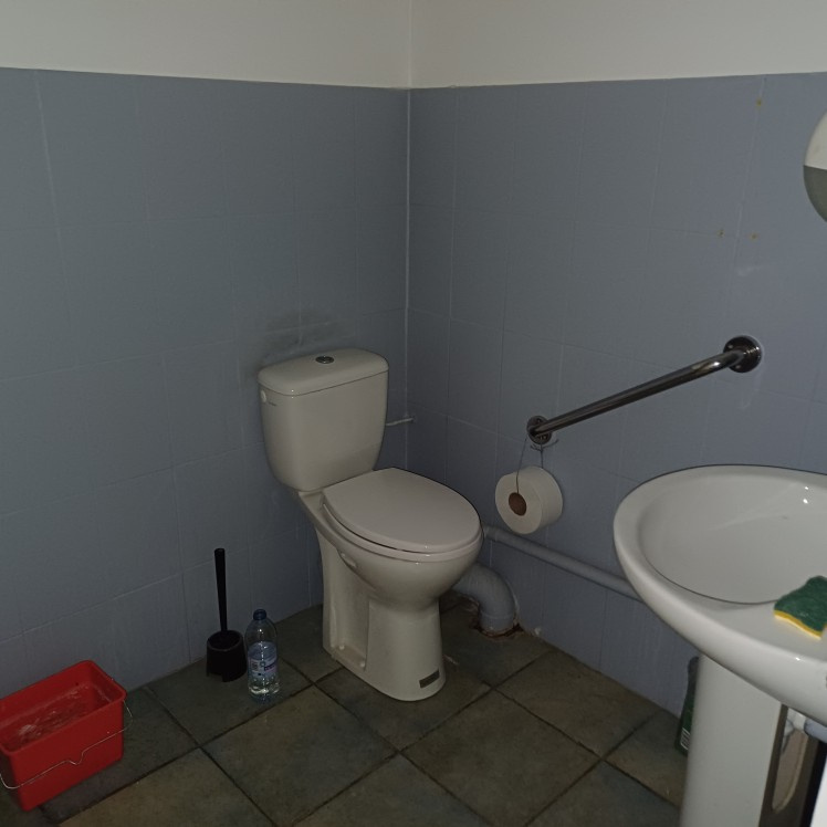 VENTE - Local - Andrézieux-Bouthéon (42160) - 107000 €