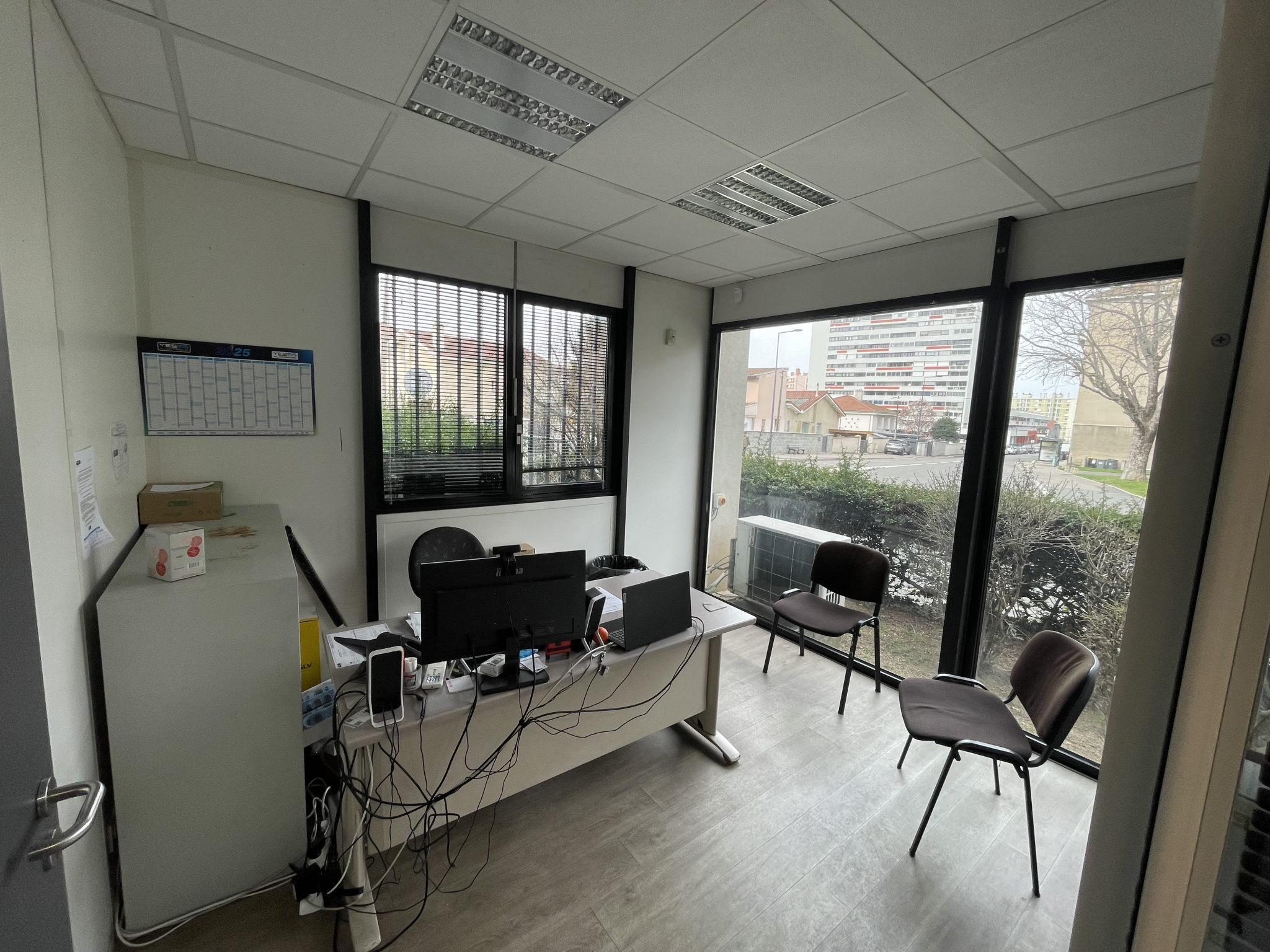 VENTE - Local - Saint-Étienne (42100) - 330000 €