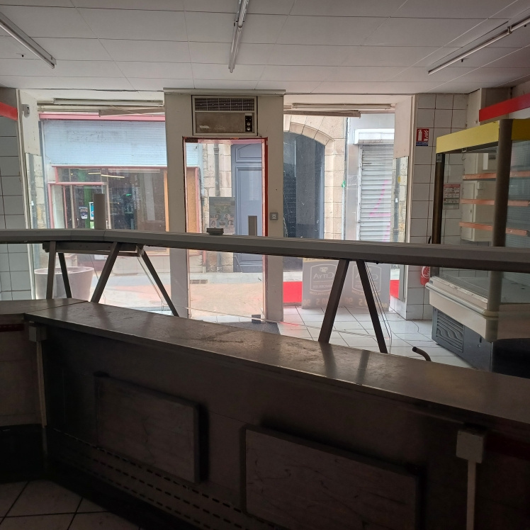 VENTE - Local - Firminy (42700) - 55000 €