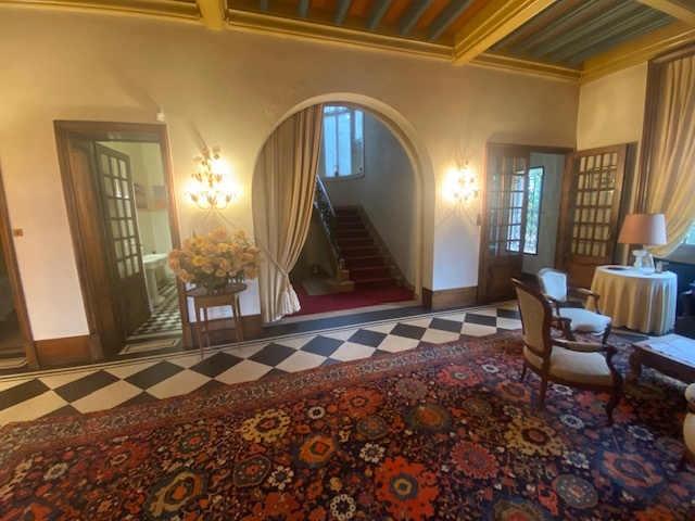 VENTE DE PRESTIGE - Maison/villa - Chazelles-sur-Lyon (42140) - 690000 €