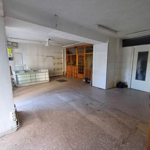 VENTE - Local - La Fouillouse (42480) - 79000 €