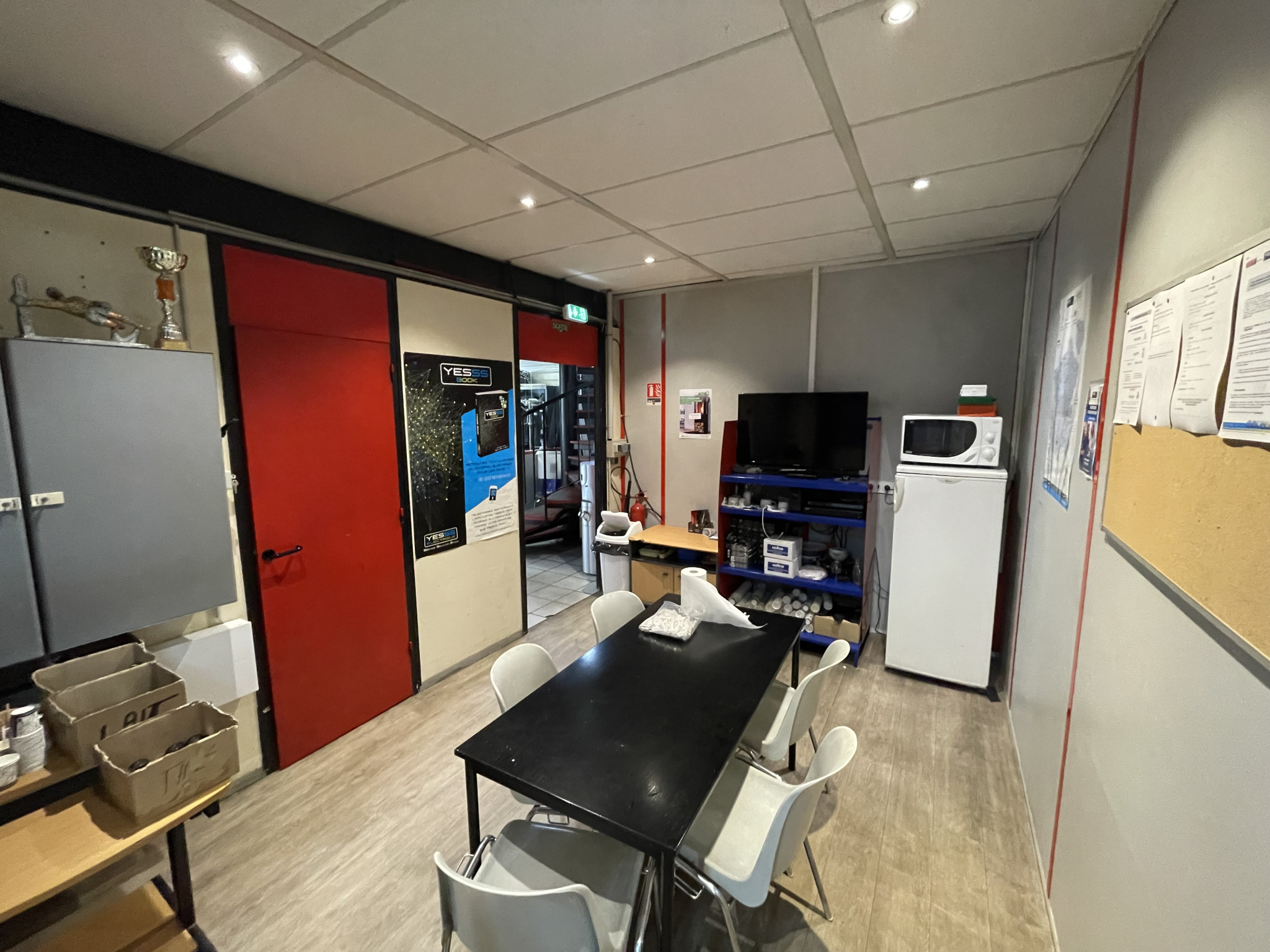 VENTE - Local - Saint-Étienne (42100) - 330000 €