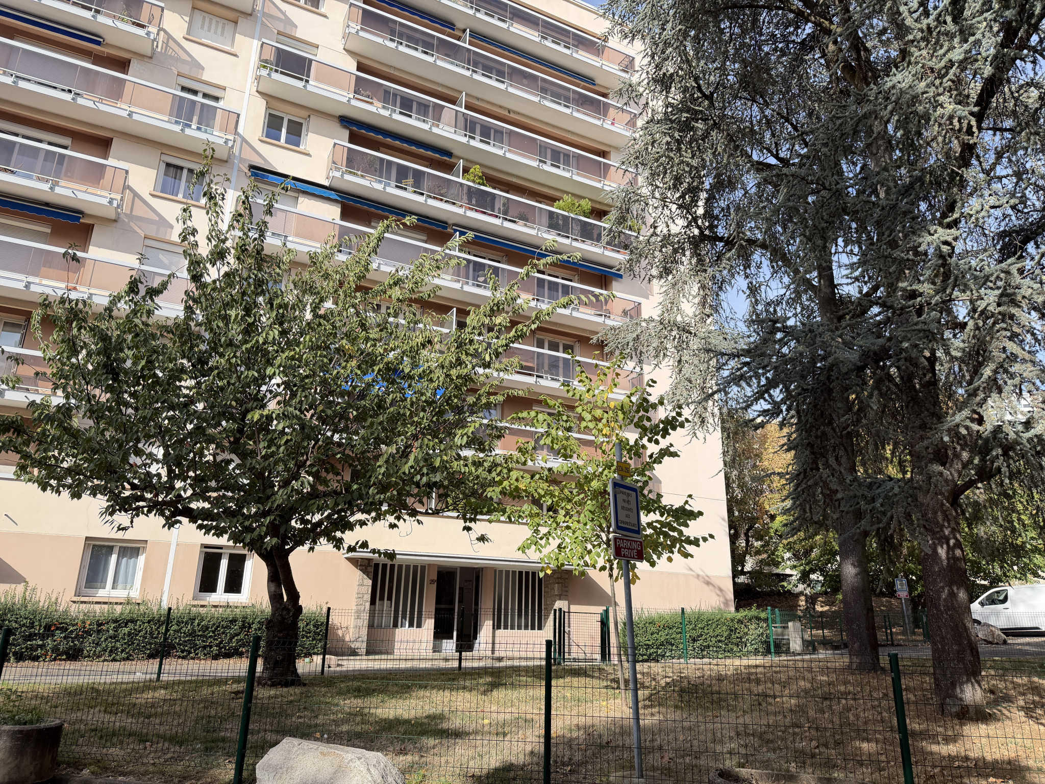 VENTE - Appartement - Saint-Étienne (42000) - 77000 €