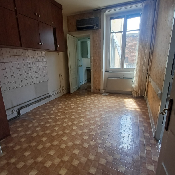 VENTE - Appartement - Saint-Étienne (42000) - 84000 €