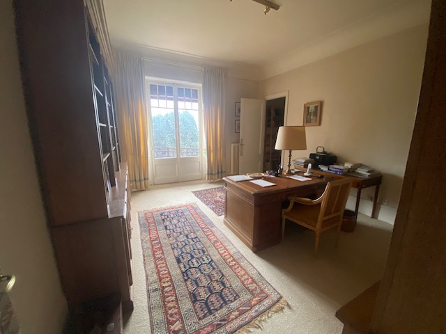 VENTE DE PRESTIGE - Maison/villa - Chazelles-sur-Lyon (42140) - 690000 €