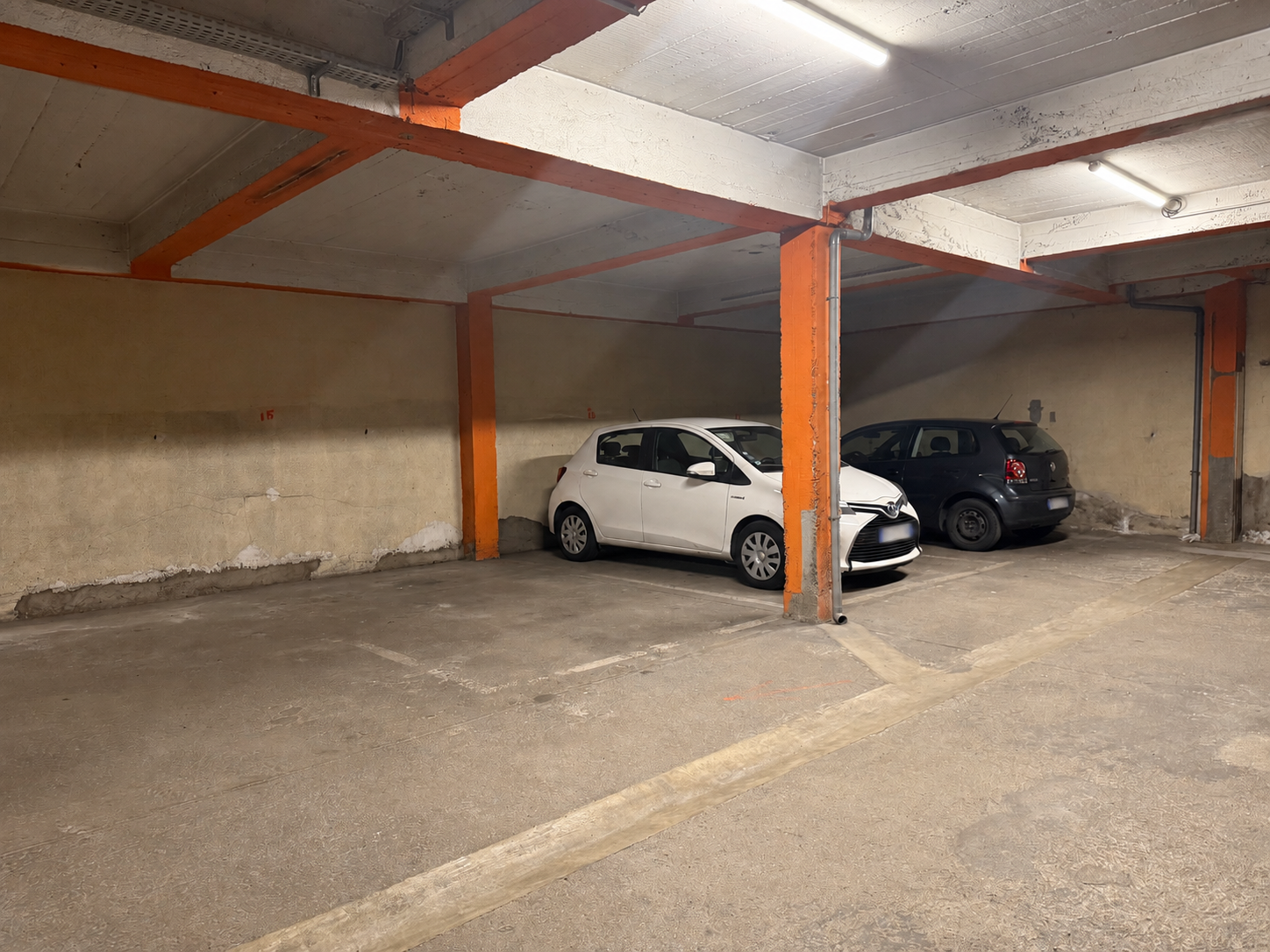 VENTE - Parking/box - Saint-Étienne (42000) - 219000 €