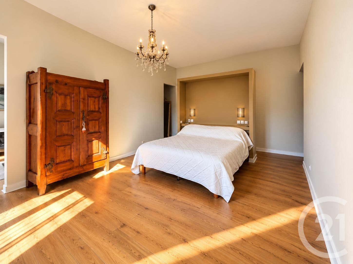 VENTE - Maison - ST ETIENNE (42100) - 338000.0 €