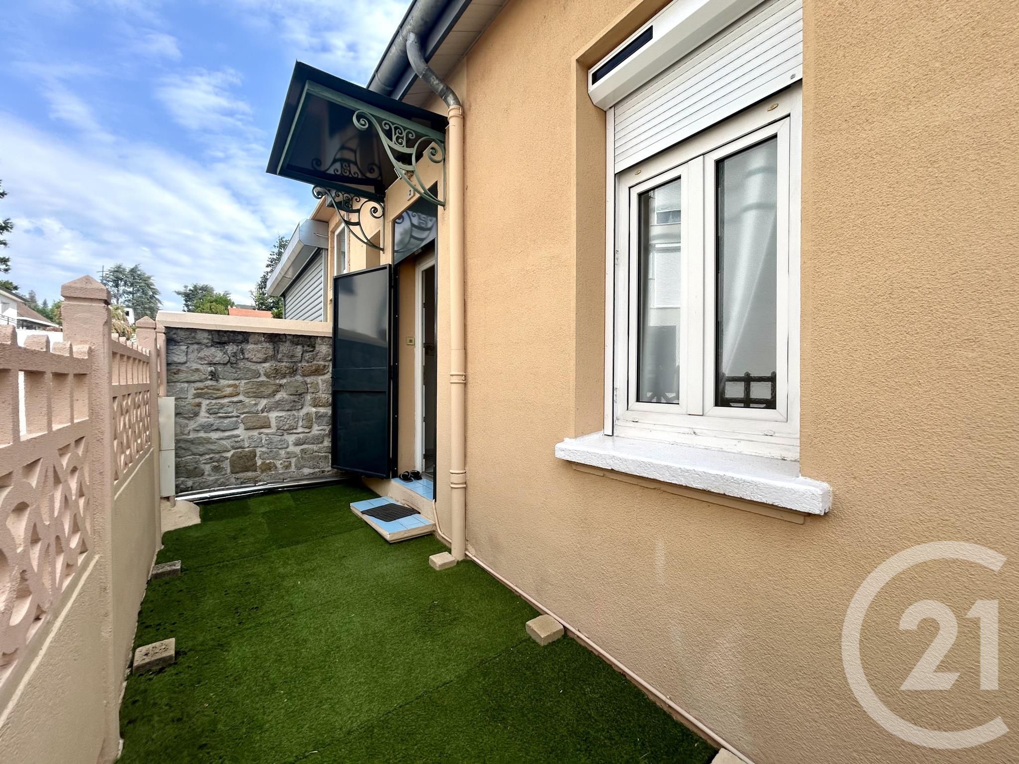 VENTE - Maison - L ETRAT (42580) - 240000.0 €