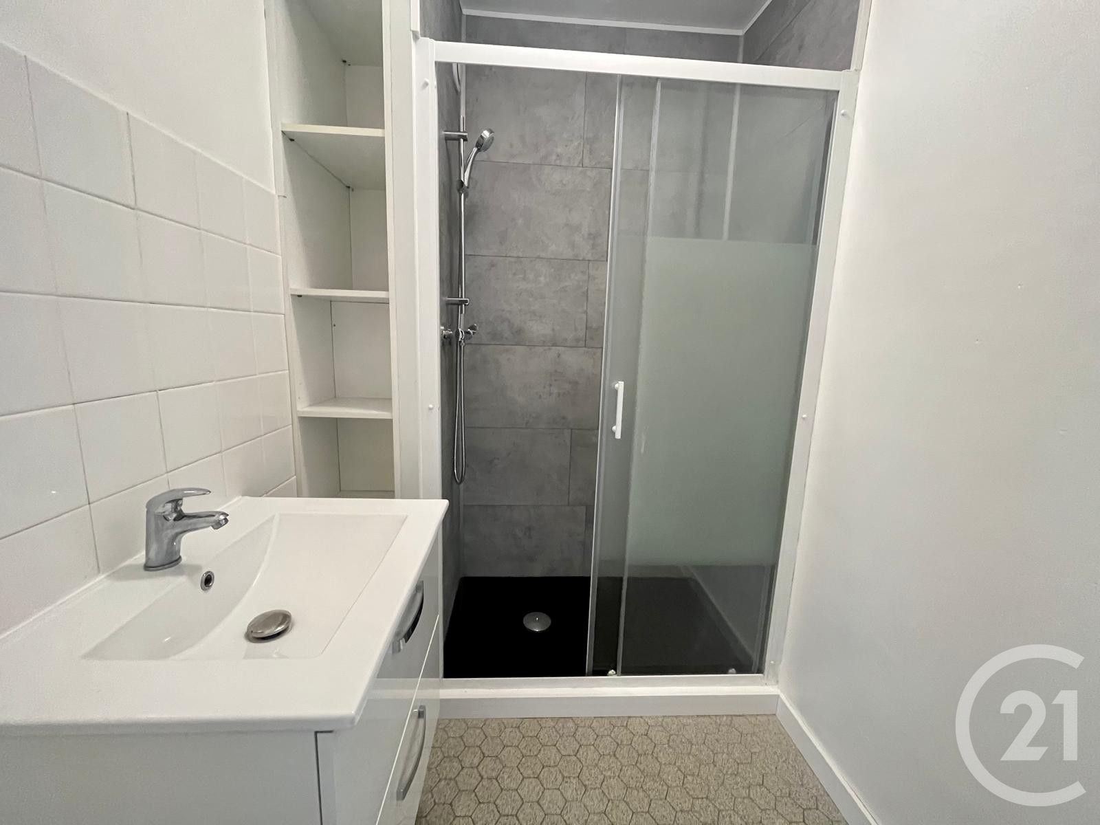 LOCATION - Appartement - ST ETIENNE (42000) - 600.0 €