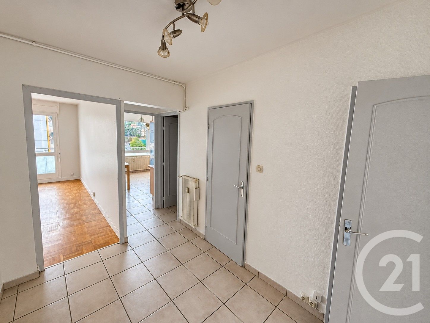 LOCATION - Appartement - ST ETIENNE (42100) - 520.0 €