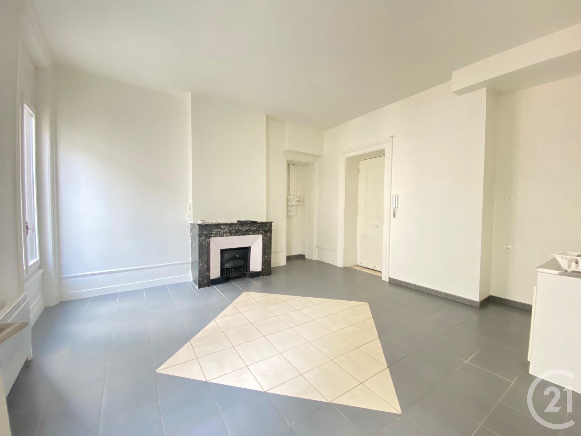 LOCATION - Appartement - ST ETIENNE (42000) - 550.0 €